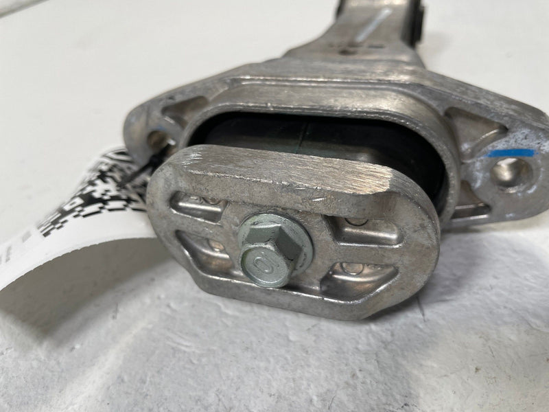 Load image into Gallery viewer, 22-26 HYUNDAI TUCSON SANTA CRUZ ENGINE MOTOR MOUNT TORQUE ARM ROLL ROD # 110188