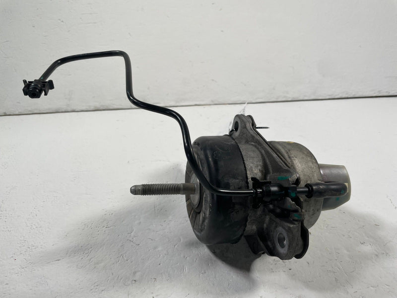 Load image into Gallery viewer, 2015-2021 FORD MUSTANG FROBT LEFT DRIVER SIDE ENGINE MOUNT BRACKET 2.3L # 112900