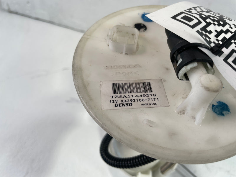 Load image into Gallery viewer, 2019-2025 HONDA PASSPORT PILOT V6 ENGINE FUEL GAS TANK PUMP UNIT 3.5L # 105248