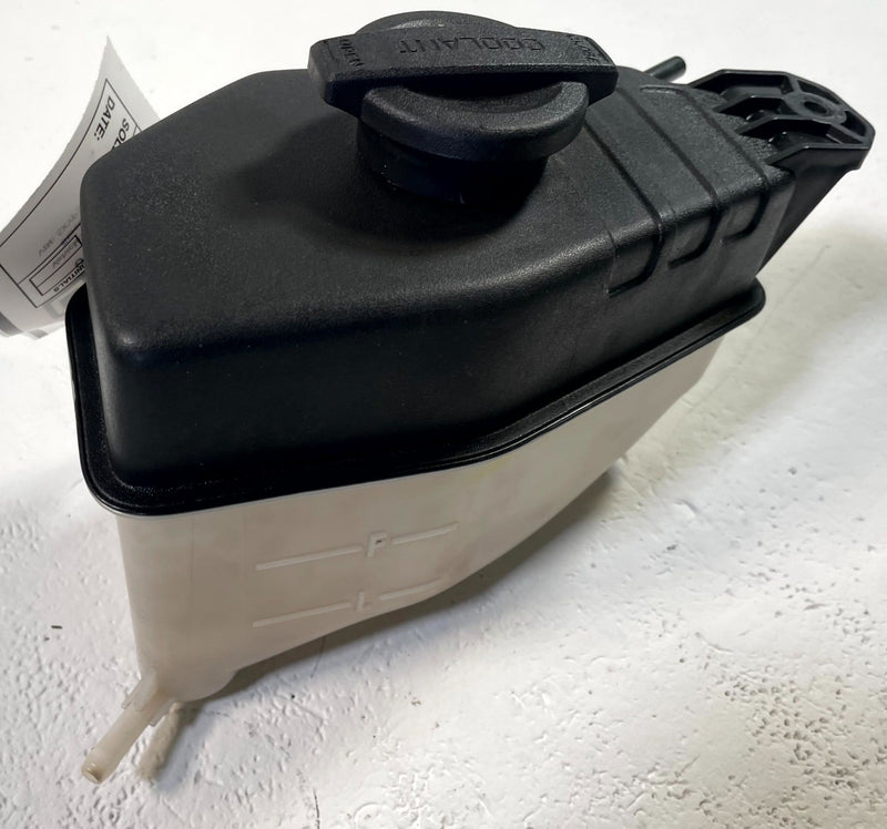 Load image into Gallery viewer, 2020-2025 KIA TELLURIDE RADIATOR COOLANT RESERVOIR RECOVERY TANK BOTTLE # 114351