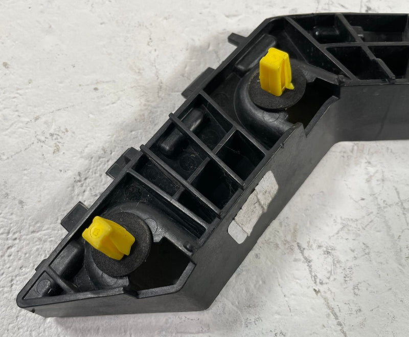Load image into Gallery viewer, 2024-2026 HYUNDAI SANTA FE REAR LEFT SIDE BUMPER UPPER SUPPORT BRACKET # 112082
