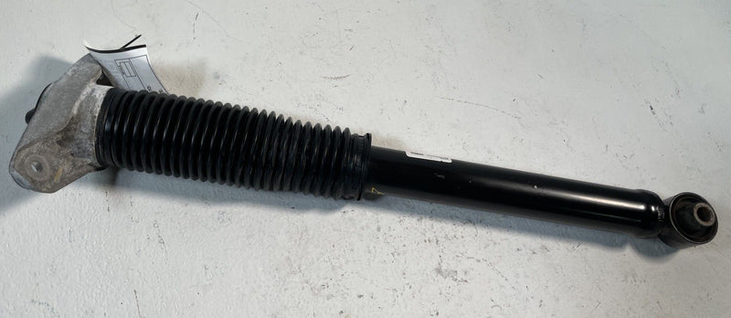 Load image into Gallery viewer, 22-24 HYUNDAI TUCSON AWD REAR LEFT OR RIGHT SHOCK STRUT ABSORBER 2.5L # 107377