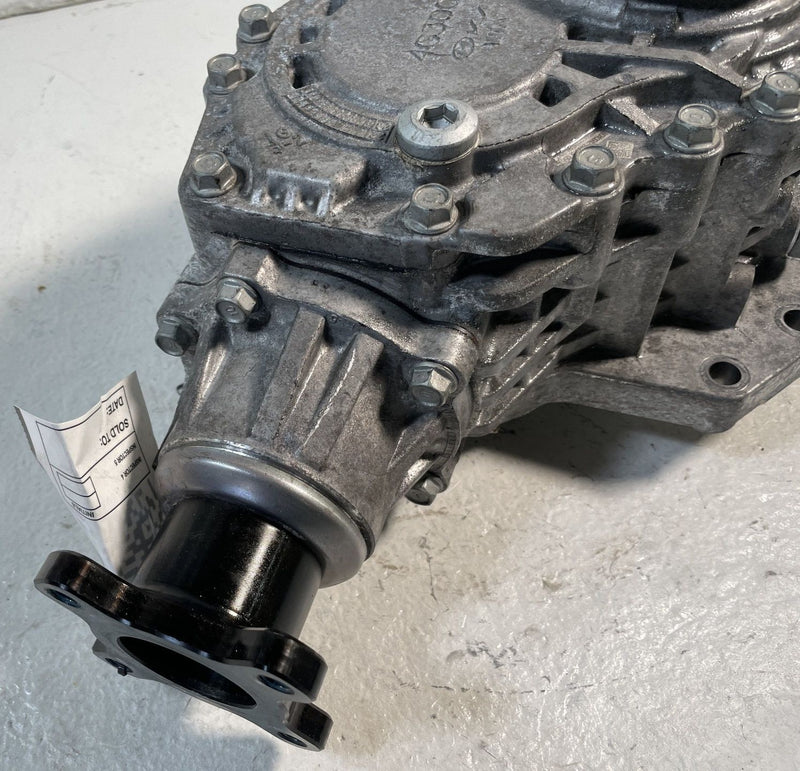 Load image into Gallery viewer, 21-25 HYUNDAI TUCSON AWD AUTO TRANSMISSION TRANSFER CASE 9K MILES 2.5L # 107401