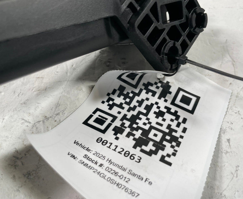 Load image into Gallery viewer, 2024-26 HYUNDAI SANTA FE TRANSMISSION GEAR SHIFT SHIFTER HANDLE LEVER # 112063