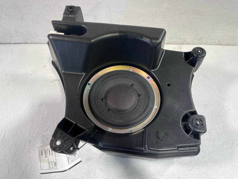 Load image into Gallery viewer, 2019-2025 HONDA PASSPORT REAR SUBWOOFER SUB WOOFER SPEAKER BOSE # 105247