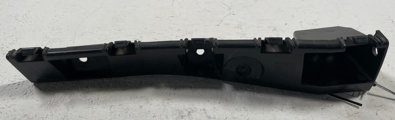 Load image into Gallery viewer, 2015 - 2023 FORD MUSTANG FRONT RIGHT SKIRT ROCKER MOLDING BRACKET # 112915