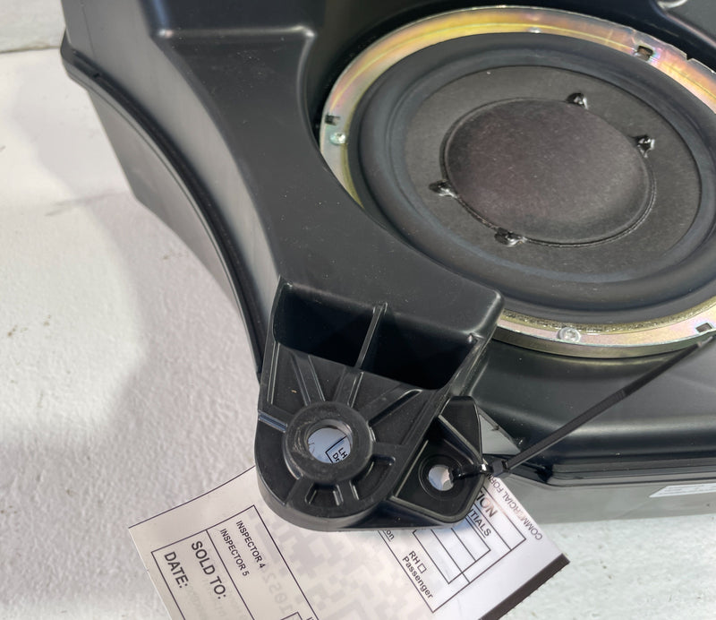 Load image into Gallery viewer, 2019-2025 HONDA PASSPORT REAR SUBWOOFER SUB WOOFER SPEAKER BOSE # 105247