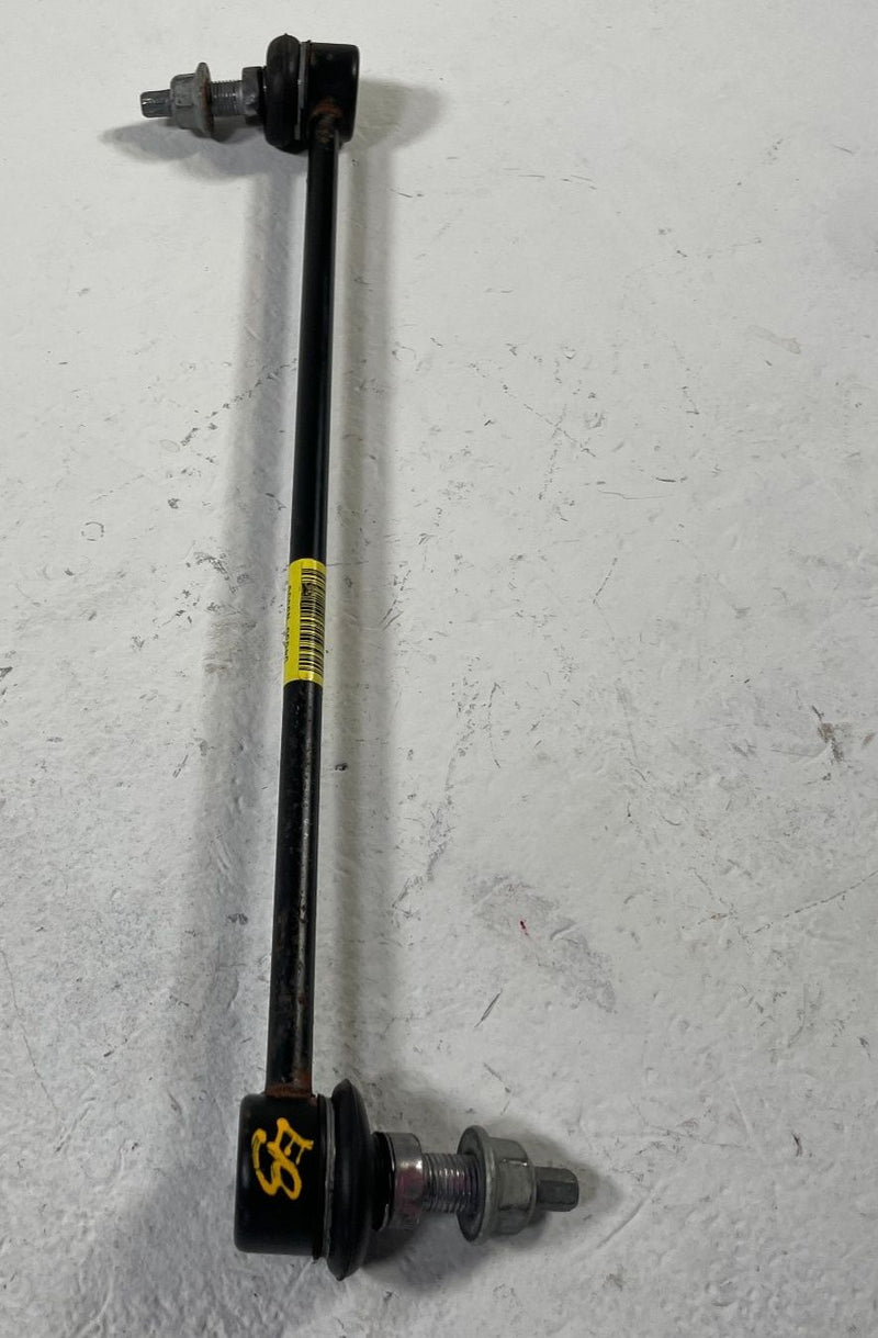 Load image into Gallery viewer, 22-26 HYUNDAI TUCSON FRONT LEFT OR RIGHT STABILIZER SWAY BAR END LINK # 110156