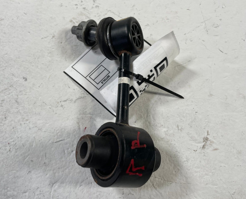 Load image into Gallery viewer, 22-26 HYUNDAI TUCSON REAR RIGHT STABILIZER SWAY ANTI ROLL BAR END LINK # 110157