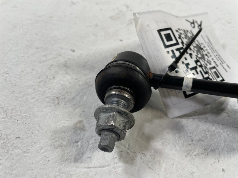 Load image into Gallery viewer, 22-26 HYUNDAI TUCSON REAR RIGHT STABILIZER SWAY ANTI ROLL BAR END LINK # 110157