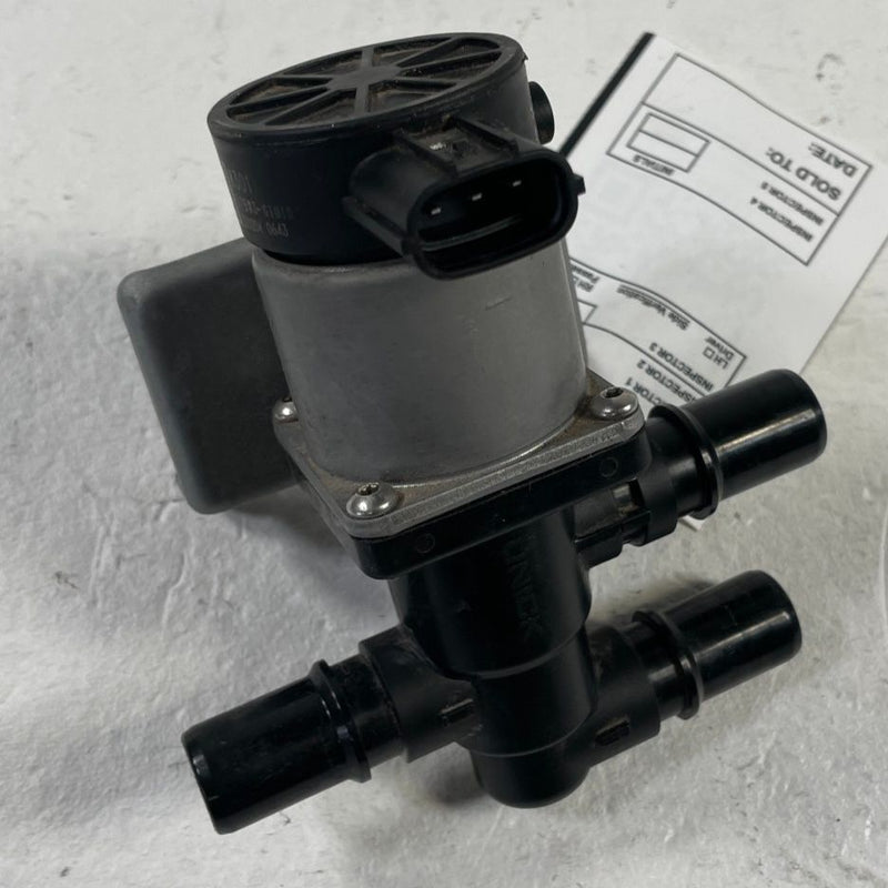 Load image into Gallery viewer, 2022-2024 HYUNDAI IONIQ 5 RWD HV BATTERY COOLANT 3 WAY CHANGEOVER VALVE # 108822