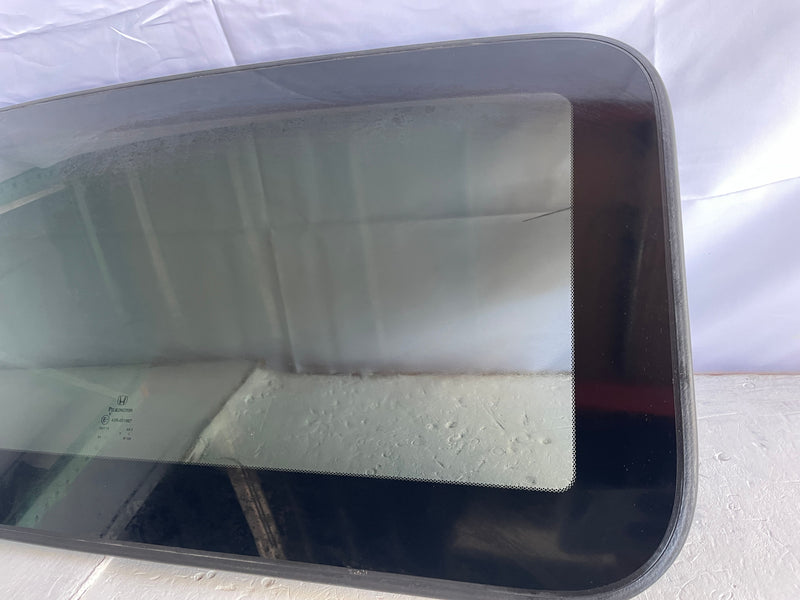 Load image into Gallery viewer, 2016-2025 HONDA PASSPORT PILOT SUNROOF SUN ROOF MOON ROOF WINDOW GLASS # 105264