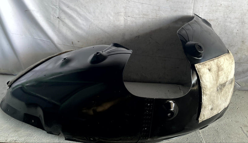 Load image into Gallery viewer, 2020 - 2025 KIA TELLURIDE FRONT LEFT DRIVER SIDE INNER FENDER LINER # 114393