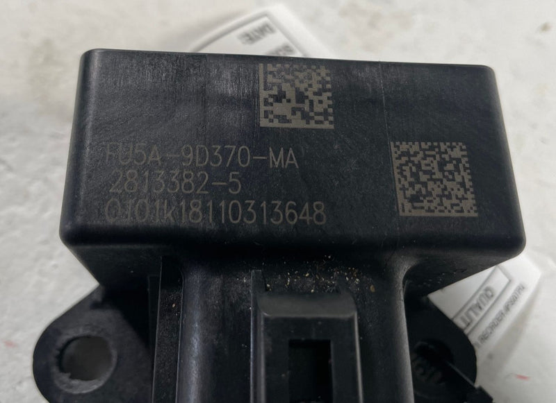 Load image into Gallery viewer, 2018-2023 FORD MUSTANG FUEL GAS PUMP DRIVER CONTROL MODULE FU5A-9D370-MA #112917
