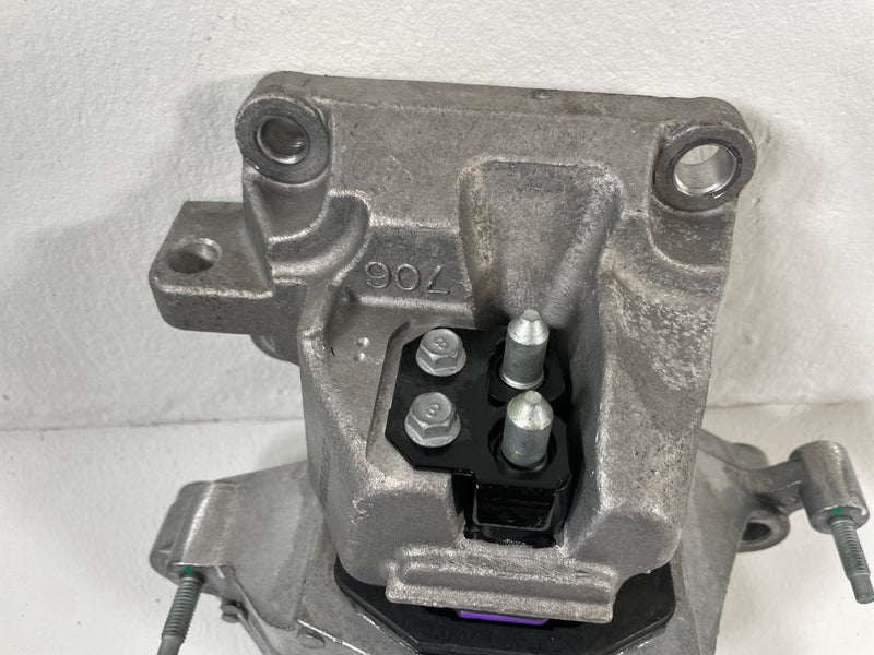 Load image into Gallery viewer, 2025-2026 HYUNDAI TUCSON LEFT AUTO TRANSMISSION SUPPORT MOUNT BRACKET # 110208