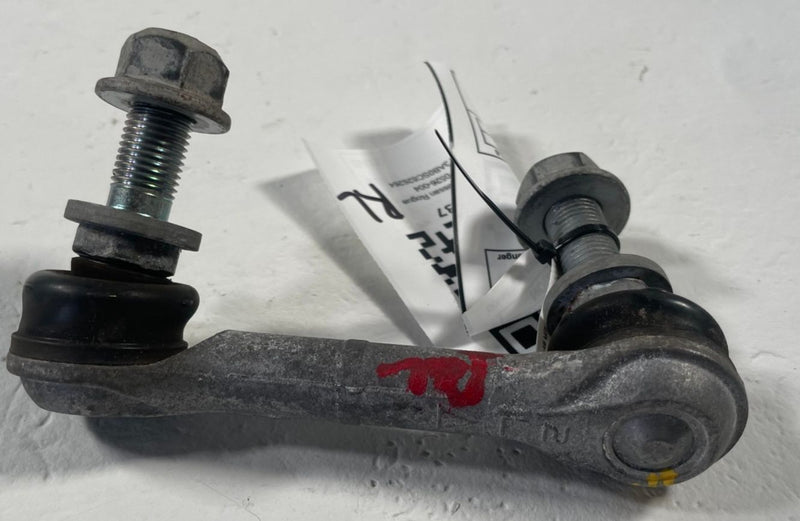 Load image into Gallery viewer, 21-25 NISSAN ROGUE AWD REAR LEFT SIDE STABILIZER SWAY ANTI ROLL BAR LINK #111637