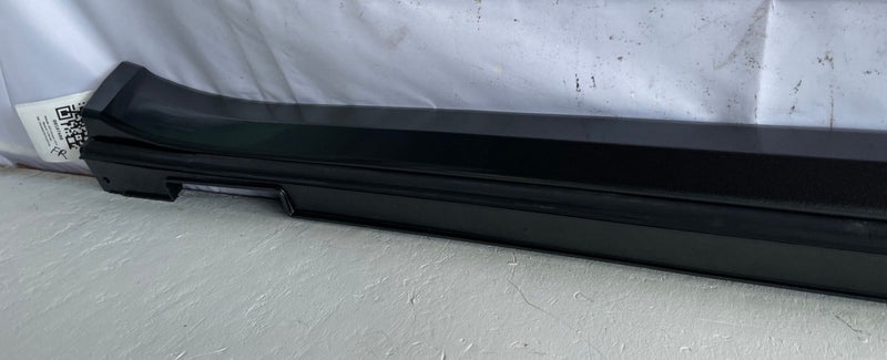 Load image into Gallery viewer, 22-25 GENESIS GV70 FRONT RIGHT ROCKER PANEL SIDE SKIRT MOLDING GRAY NSM # 107600