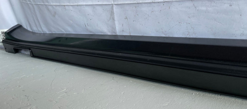 Load image into Gallery viewer, 22-25 GENESIS GV70 FRONT RIGHT ROCKER PANEL SIDE SKIRT MOLDING GRAY NSM # 107600