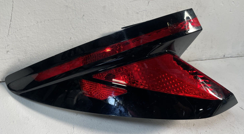 Load image into Gallery viewer, 22-25 HYUNDAI TUCSON REAR LEFT SIDE HALOGEN OUTER TAILLIGHT LIGHT LAMP # 107360