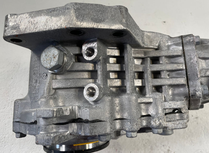Load image into Gallery viewer, 21-26 HYUNDAI TUCSON AWD AUTO TRANSMISSION TRANSFER CASE 9 MILES 2.5L # 110196