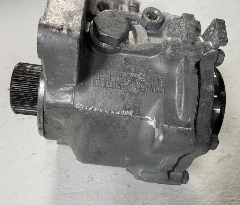 Load image into Gallery viewer, 21-26 HYUNDAI TUCSON AWD AUTO TRANSMISSION TRANSFER CASE 9 MILES 2.5L # 110196