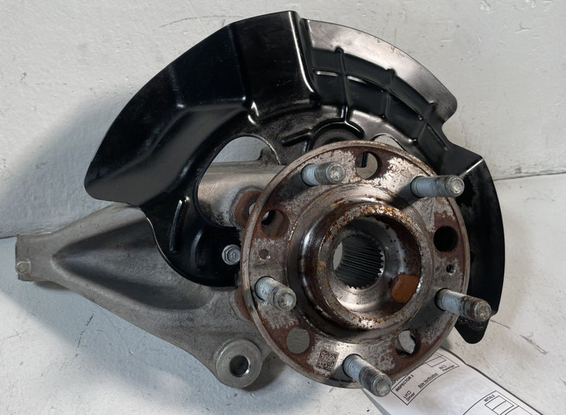 Load image into Gallery viewer, 22-25 HYUNDAI TUCSON AWD FRONT LEFT SIDE SPINDLE KNUCKLE W/ WHEEL HUB # 107362