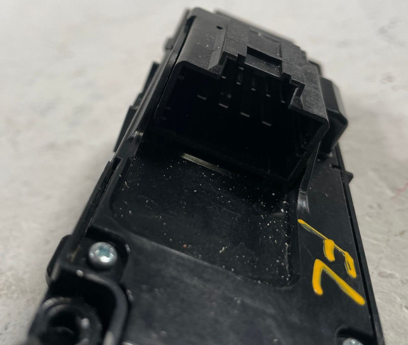 Load image into Gallery viewer, 2018 - 2023 FORD MUSTANG FRONT LEFT DRIVER SIDE POWER SEAT SWITCH # 112896