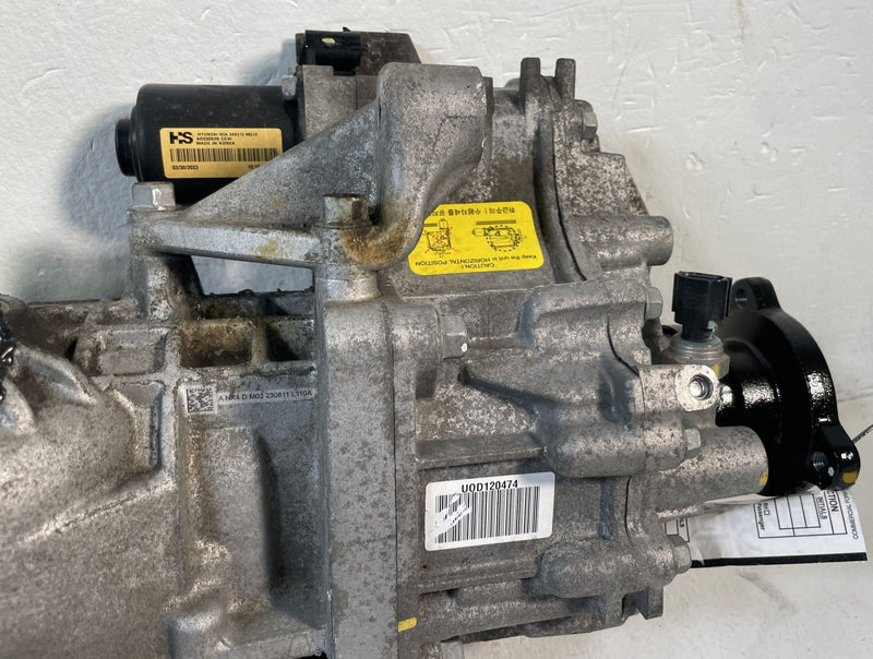 Load image into Gallery viewer, 2022-2025 HYUNDAI TUCSON AWD REAR DIFFERENTIAL AXLE CARRIER ASSEMBLY # 107408