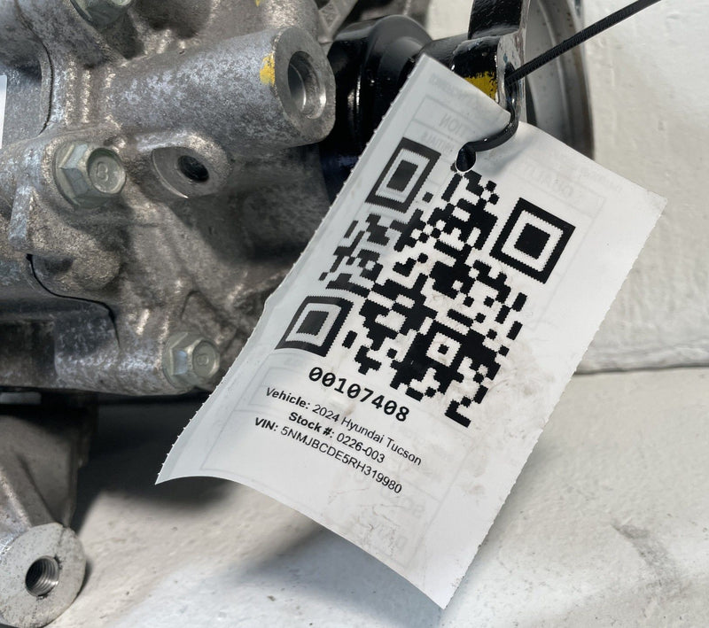 Load image into Gallery viewer, 2022-2025 HYUNDAI TUCSON AWD REAR DIFFERENTIAL AXLE CARRIER ASSEMBLY # 107408