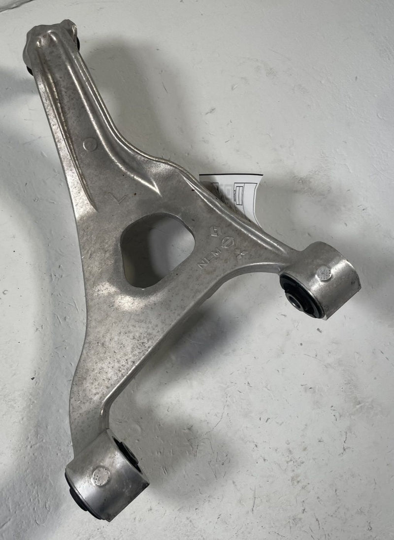 Load image into Gallery viewer, 2021 - 2025 NISSAN ROGUE REAR LEFT SIDE SUSPENSION UPPER CONTROL ARM # 111676