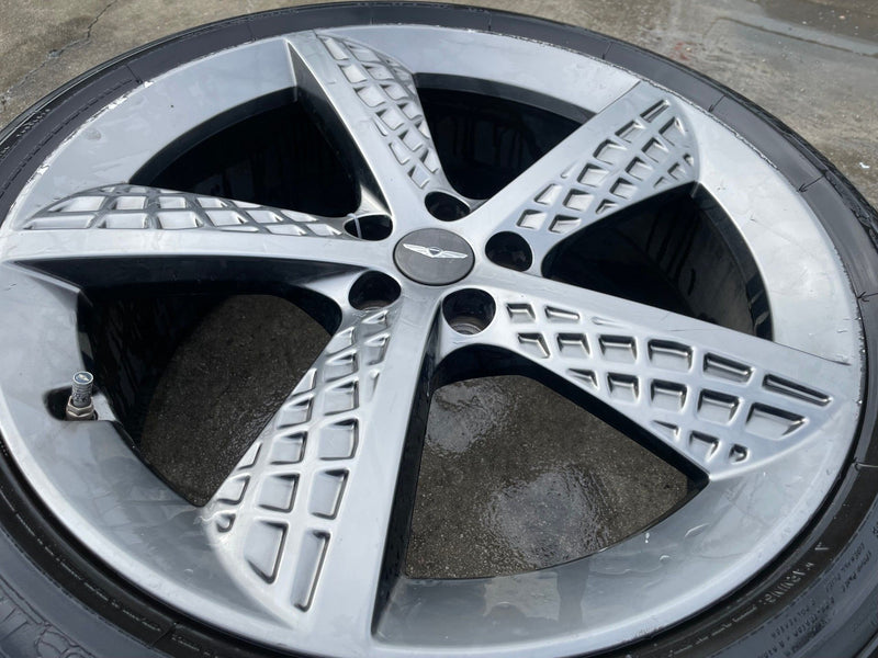 Load image into Gallery viewer, GENESIS GV70 21X9 5 SPOKE WHEEL RIM W/TIRE SILVER (ONLY#1) 2022-2025 # 107617