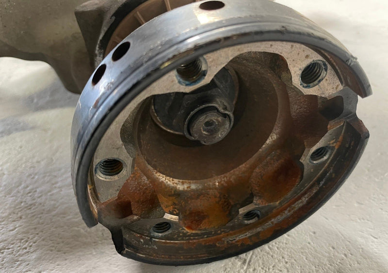 Load image into Gallery viewer, 2015-2023 FORD MUSTANG RWD REAR DIFFERENTIAL AXLE CARRIER ASSEMBLY 2.3L # 113000