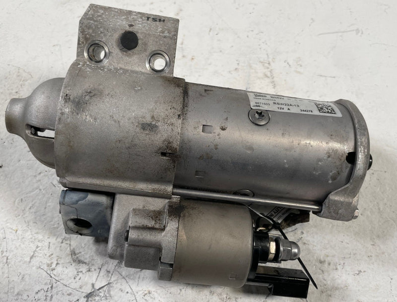 Load image into Gallery viewer, 2019-2024 BMW 330i XDrive G20 ENGINE IGNITION STARTER MOTOR UNIT 12V # 110289