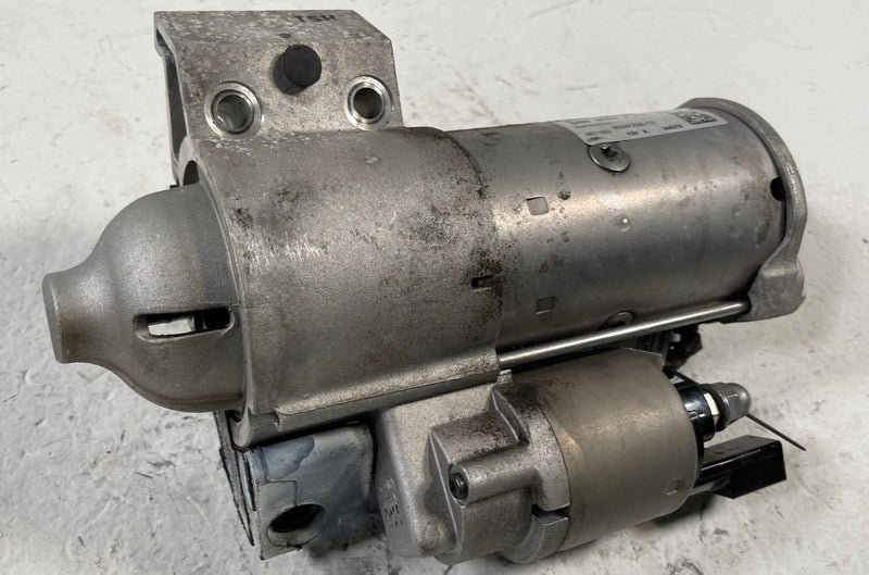 Load image into Gallery viewer, 2019-2024 BMW 330i XDrive G20 ENGINE IGNITION STARTER MOTOR UNIT 12V # 110289