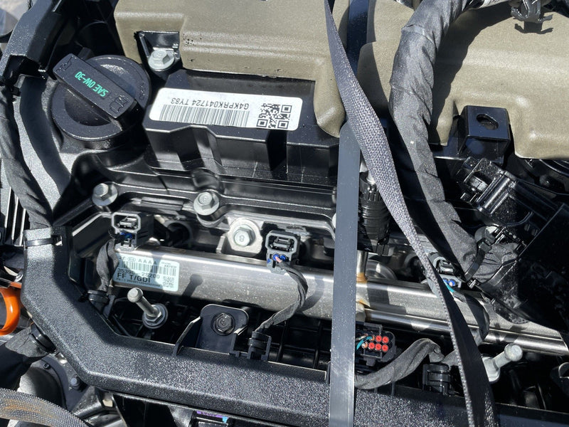 Load image into Gallery viewer, HYUNDAI SANTA FE FWD AUTOMATIC ENGINE MOTOR ASSEMBLY 2.5L 11K MILES 24-25 106971