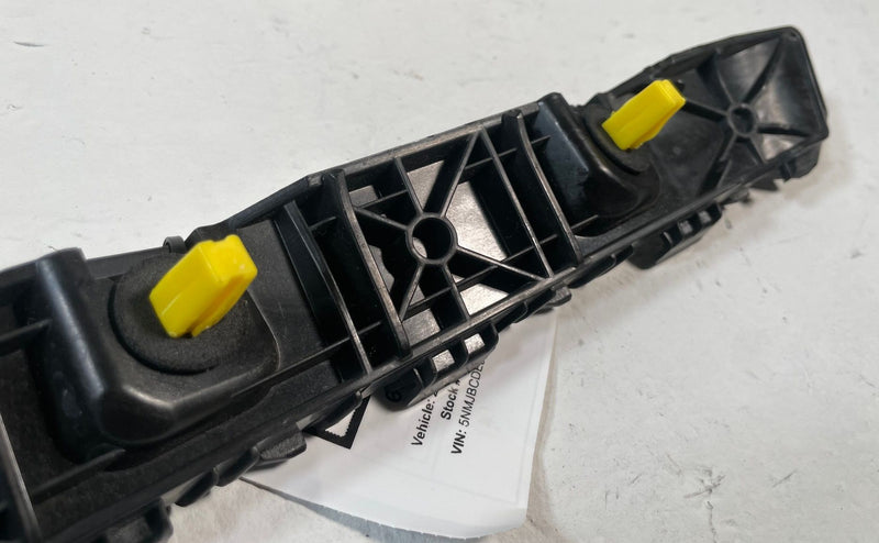 Load image into Gallery viewer, 2022-2025 HYUNDAI TUCSON REAR LEFT SIDE BUMPER MOUNT SUPPORT BRACKET # 107631