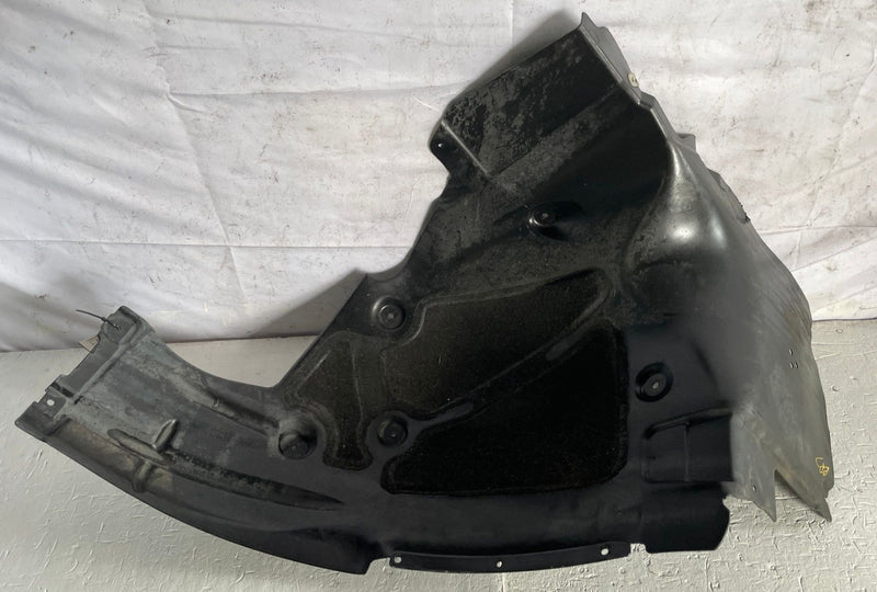Load image into Gallery viewer, 2019-2025 BMW 330i xDrive G20 FRONT RIGHT FENDER REARWARD SPLASH GUARD # 110311