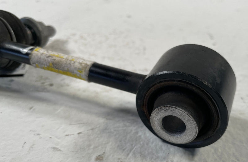 Load image into Gallery viewer, 2022 - 2025 GENESIS GV70 REAR RIGHT STABILIZER SWAY ANTI ROLL BAR LINK # 107510
