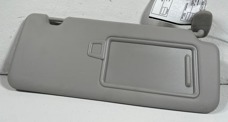 Load image into Gallery viewer, 22-25 HYUNDAI TUCSON FRONT RIGHT PASSENGER SIDE SUNVISOR SUN VISOR GRAY # 113003