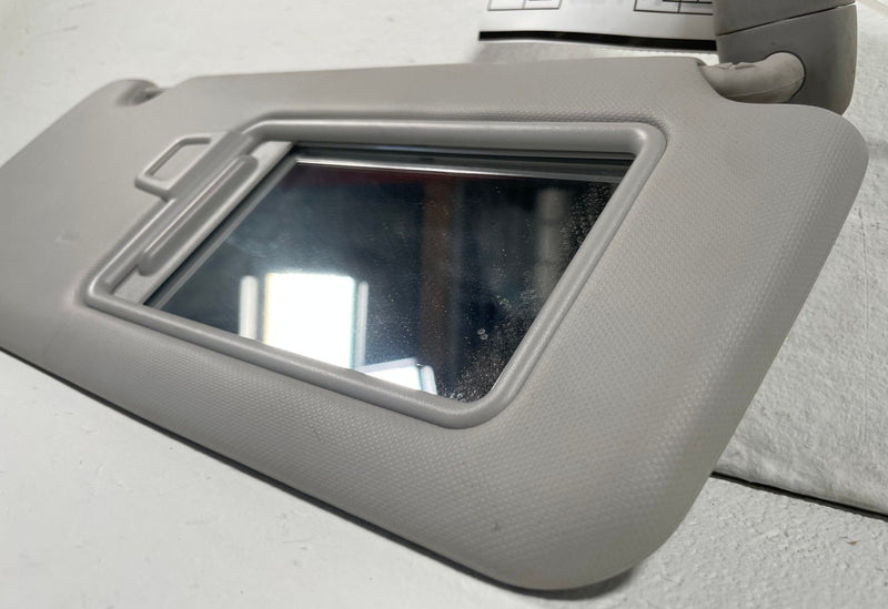 Load image into Gallery viewer, 22-25 HYUNDAI TUCSON FRONT RIGHT PASSENGER SIDE SUNVISOR SUN VISOR GRAY # 113003