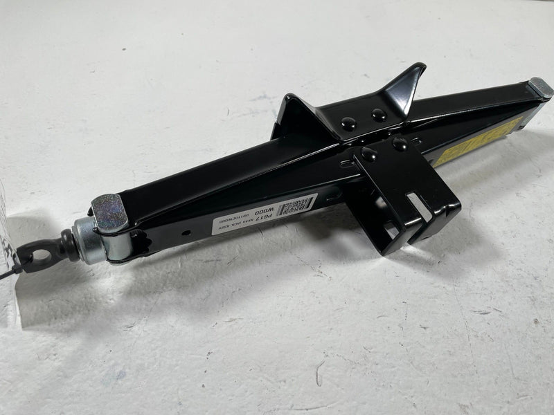 Load image into Gallery viewer, 2022-2025 HYUNDAI TUCSON EMERGENCY SPARE TIRE WHEEL JACK TOOL MAX 700KG #107667