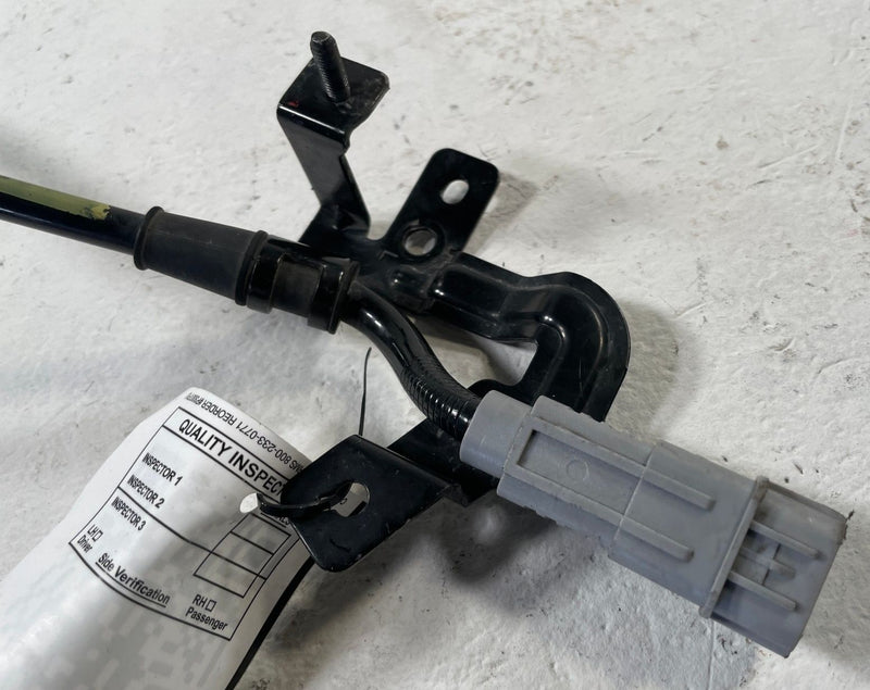 Load image into Gallery viewer, 2022 - 2025 GENESIS GV70 REAR LEFT DRIVER SIDE ABS WHEEL SPEED SENSOR # 107514