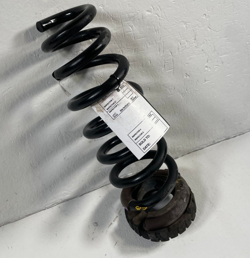 Load image into Gallery viewer, 2022 - 2025 GENESIS GV70 AWD REAR LEFT & RIGHT SUSPENSION COIL SPRING # 107569