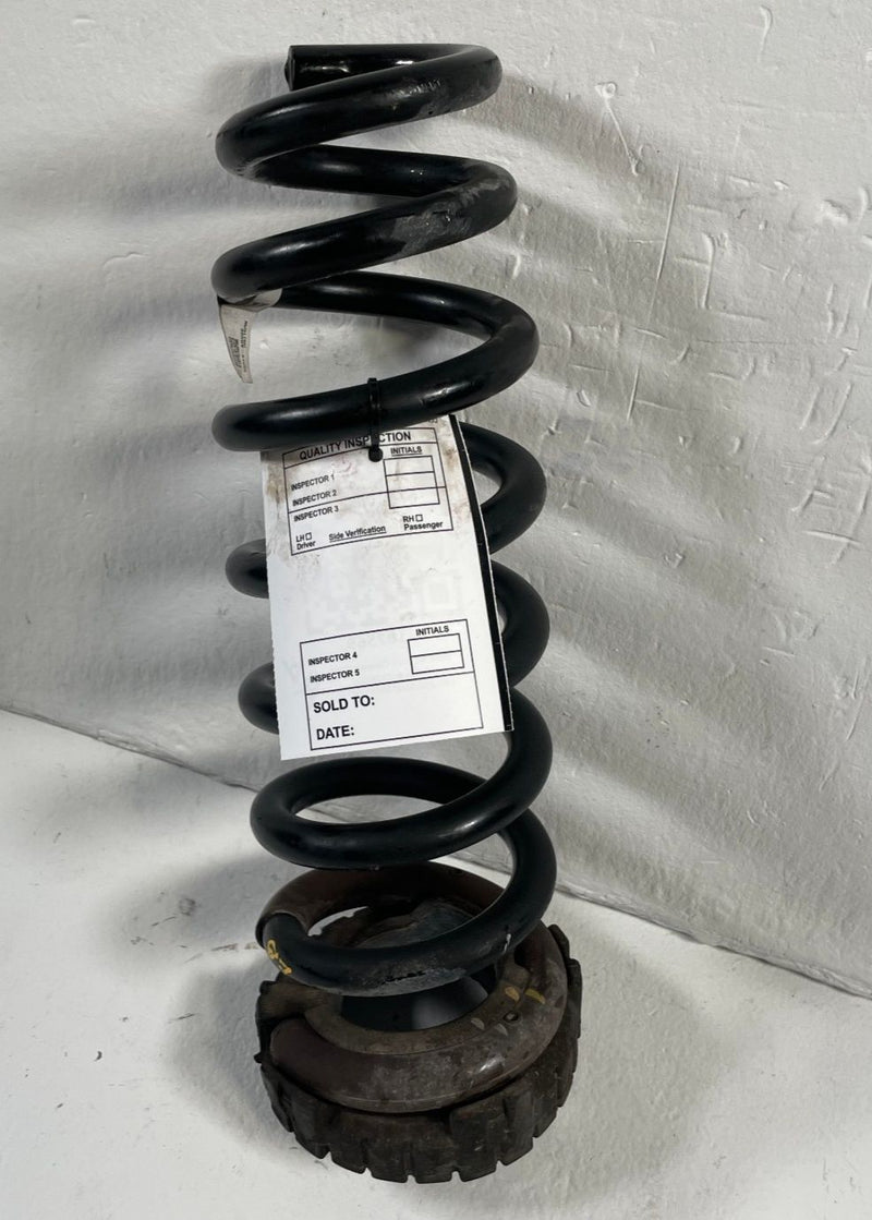Load image into Gallery viewer, 2022 - 2025 GENESIS GV70 AWD REAR LEFT & RIGHT SUSPENSION COIL SPRING # 107569