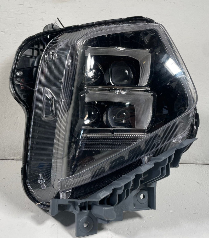 Load image into Gallery viewer, 2025 - 2026 HYUNDAI TUCSON FRONT RIGHT SIDE LED HEADLIGHT HEADLAMP 2.5L # 113055