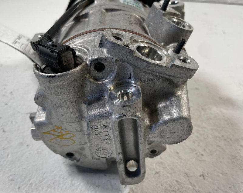 Load image into Gallery viewer, 2022-2025 GENESIS GV70 A/C AC AIR CONDITIONING COMPRESSOR 2.5L # 107580