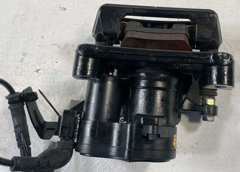 Load image into Gallery viewer, 2022 - 2025 GENESIS GV70 REAR RIGHT SIDE BRAKE CALIPIER W/ ABS SENSOR # 107575