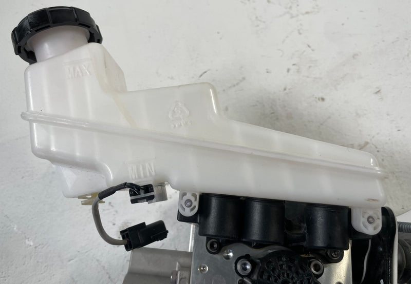 Load image into Gallery viewer, 2023-2025 GENESIS GV70 ANTI LOCK BRAKE BOOSTER ABS PUMP W/ RESERVOIR # 107561
