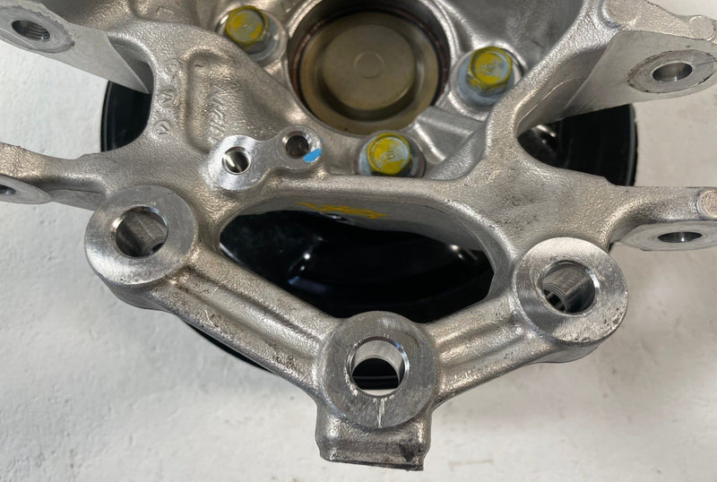 Load image into Gallery viewer, 22-25 HONDA CIVIC REAR LEFT DRIVER SIDE SPINDLE KNUCKLE W/ BEARING HUB # 110370
