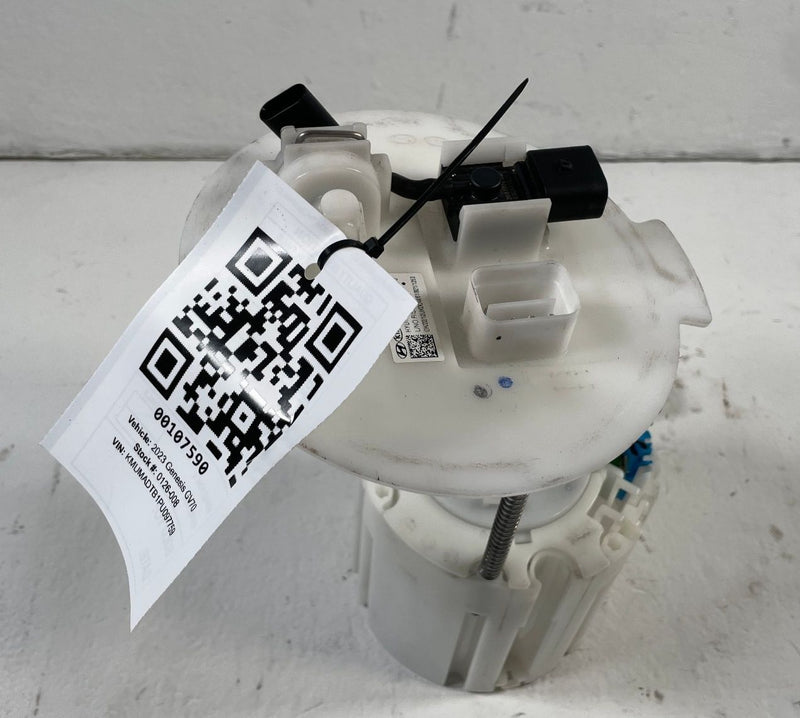 Load image into Gallery viewer, 2022 - 2025 GENESIS GV70 GAS TANK FUEL PUMP SENDING UNIT ASSEMBLY 2.5L #107590
